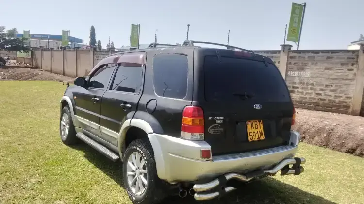 Shareman_Cars's tweet photo. Deposit: KES 129,500 | Price: KES 370,000

🚙 Ford Escape

📅 2005

⛽ Petrol | 2.3L

⚙️ Automatic

📍 Nairobi 
A spacious and capable SUV offering comfort, practicality, and solid performance for both city driving and weekend adventures.

📞 0710 792 499 https://t.co/VMcTr5r32X