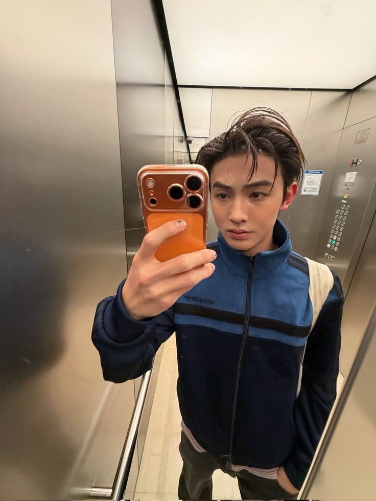 gigi tweet media