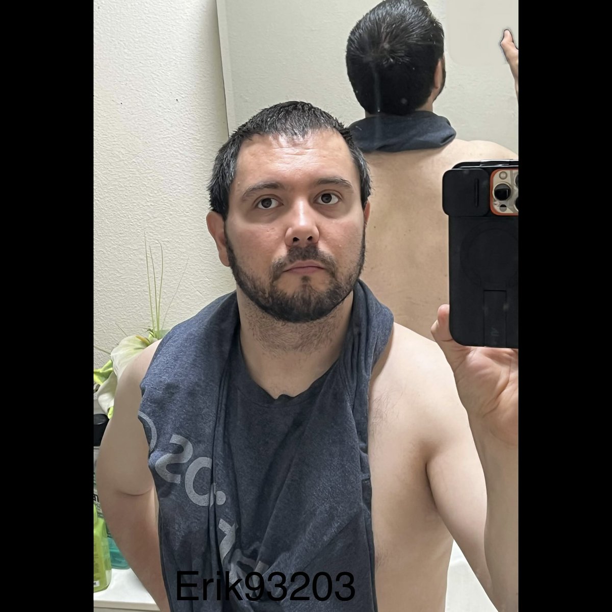 erik93203's tweet photo. Im not showing my body because im really nervous. But i want to break small barriers of mine. So ill start little by little. And maybe make more effort.
#summer https://t.co/FNO44ui9hm