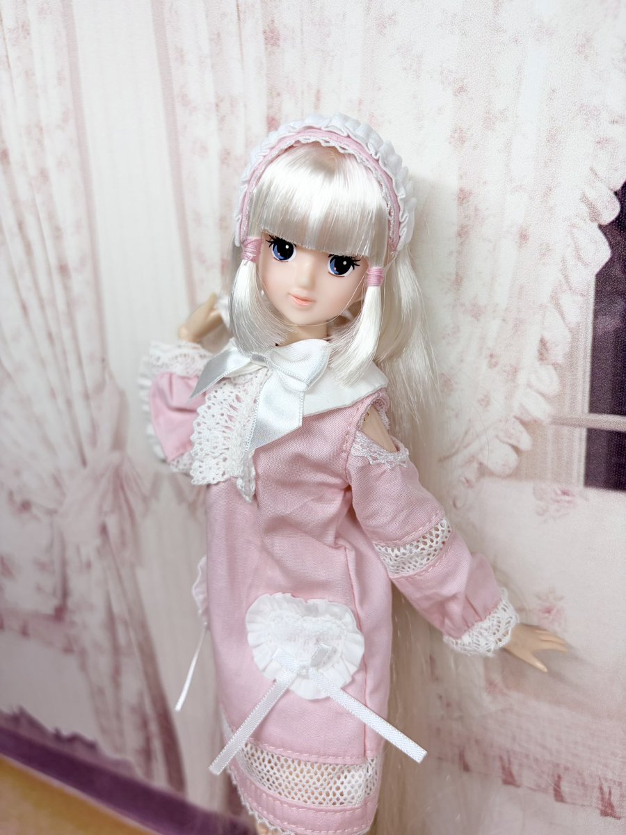 yukino_m_doll's tweet photo. ⌘ティモテ嬢⌘
《ﾟ:+.｡☆Happy Birthday☆｡.+:ﾟ》
透明感溢れる
日本橋オリジナルティモテ♪
8月ガーリーコレクションの
コールドショルダーワンピースドレスを着せました♡

こちらデザインがドレスオールみたいでバブみ溢れて૮꒰ ྀི◜๑◝ ꒱ა
たまらんかわいいっすね˚✧₊⁎ https://t.co/tNmyv8GdKE