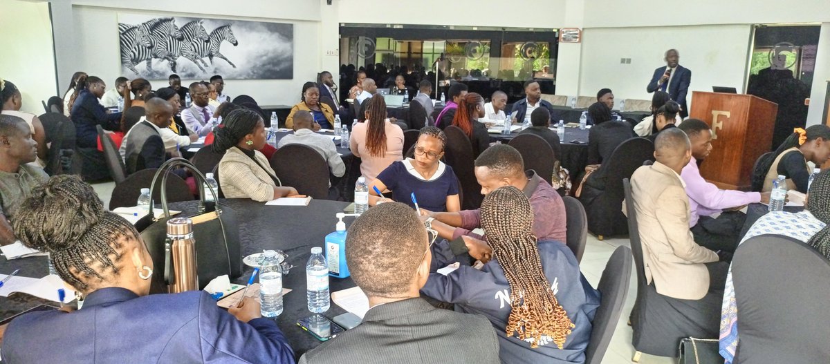Mglsd_UG's tweet photo. The Ministry is conducting a two-day orientation workshop for the 50 recruited Apprentices and 100 Graduate Volunteers and workplace supervisors under the National Apprenticeship Programme. 
@mofpedU @ntvuganda
@nbstv @ubctvuganda @newvisionwire https://t.co/g8zR5LfWFD