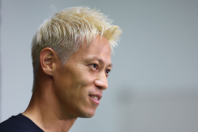 airi_fact_555's tweet photo. 【北中米W杯】本田圭佑さん「日本中の経営者の皆さん」に“お願い” 賛同の声相次ぐ　NHKサッカーが、次の日本戦について「26日あさ8時キックオフ！」と投稿。本田はこれを引用して「日本中の経営者の皆さん、すみません。出勤時間の調整を宜しくお願い致します」と呼びかけた ← アンタは偉い！ https://t.co/JJMCrxnPHf
