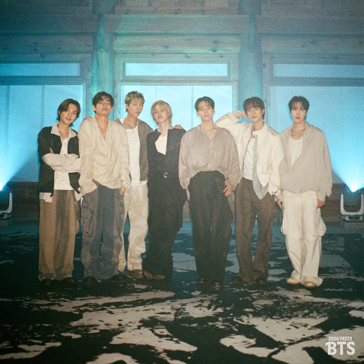 koreansales_twt's tweet photo. “Come Over” by #BTS debuts at #1 on this week’s World Digital Song Sales Chart. https://t.co/1GExRpiFHt