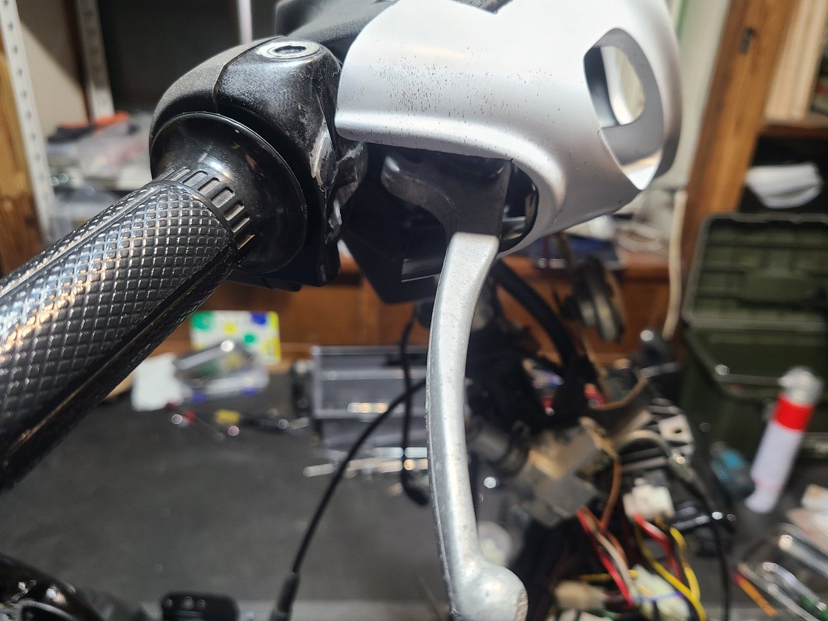 arase3164's tweet photo. アプリオディスク化計画
マスターシリンダー移植のときの切った貼ったw
うーん
頑張ったなwww
#4JP #アプリオ
#最初からタイプ2にしておけばいいは禁句www https://t.co/Wkz21Y56Kx