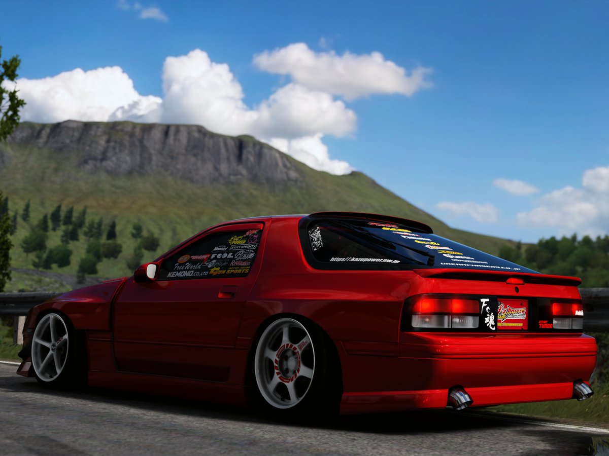 SnaxFn's tweet photo. back to NT-R and TE Touring Evo's 

seriously cannot thank @Switashaa enough for modeling the tourings the world needed a new model of them already 😭 https://t.co/Mb0X67d3kl
