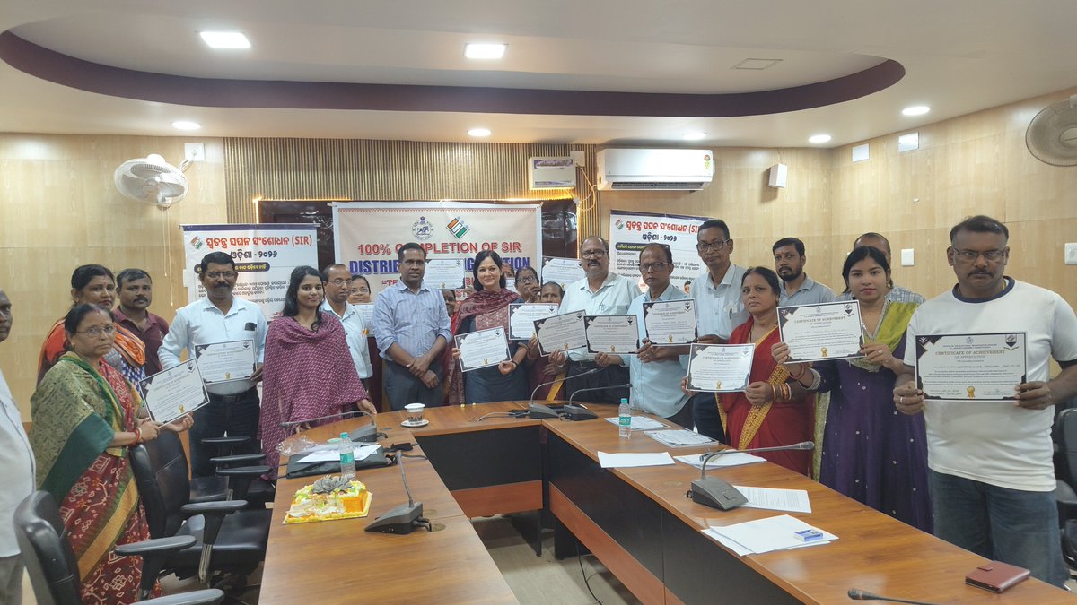 BDO_Balianta's tweet photo. 🎉 Proud Moment for Team Balianta Block!
Successfully achieved 100% Distribution & Digitization under #SIR2026 through the dedicated efforts of all BLOs, Supervisors, and other Officials.
#SIR_2026 @DMKhordha @OdishaCeo #BaliantaBlock
#SIR_2026 https://t.co/C8a2M1amuR