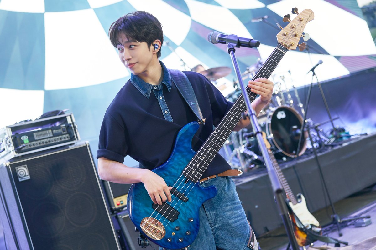 awesomefesta's tweet photo. https://t.co/h0jUwbNUYU
