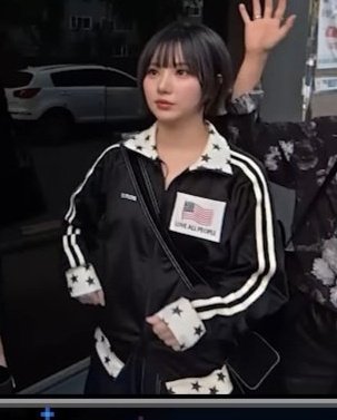 eunhasbeloved's tweet photo. EUNHA SO HANDSOME WTF https://t.co/1WKvXbsnLS