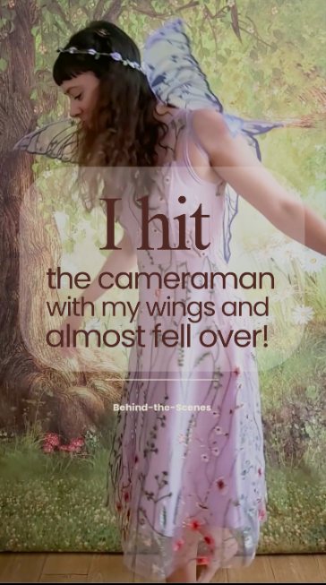 StorytimewithAC's tweet photo. I hit the cameraman with my wings and almost fell over! 😅
Yes, I am childlike! But then again, most kid lit authors are, or they wouldn't be able to write books for children!
💜
#AuthorLife #kidlitauthors #AuthorsOfTwitter #childlike
Watch Short ➡️ https://t.co/U0aXxkDZKn https://t.co/d2ZJs0V9SO