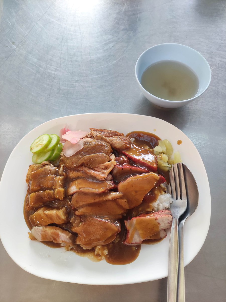 khunpla24's tweet photo. 🤣🤣🤣🤣🤣
ร้านข้าวลึก...ลับ
ระดับเจ้าถิ่นพาไป 
อร่อย ให้เยอะ มีหลายเมนู
เค้ารู้ได้ไงว่าชอบลึกๆๆ🤔🤭 https://t.co/DviLkxmzGV