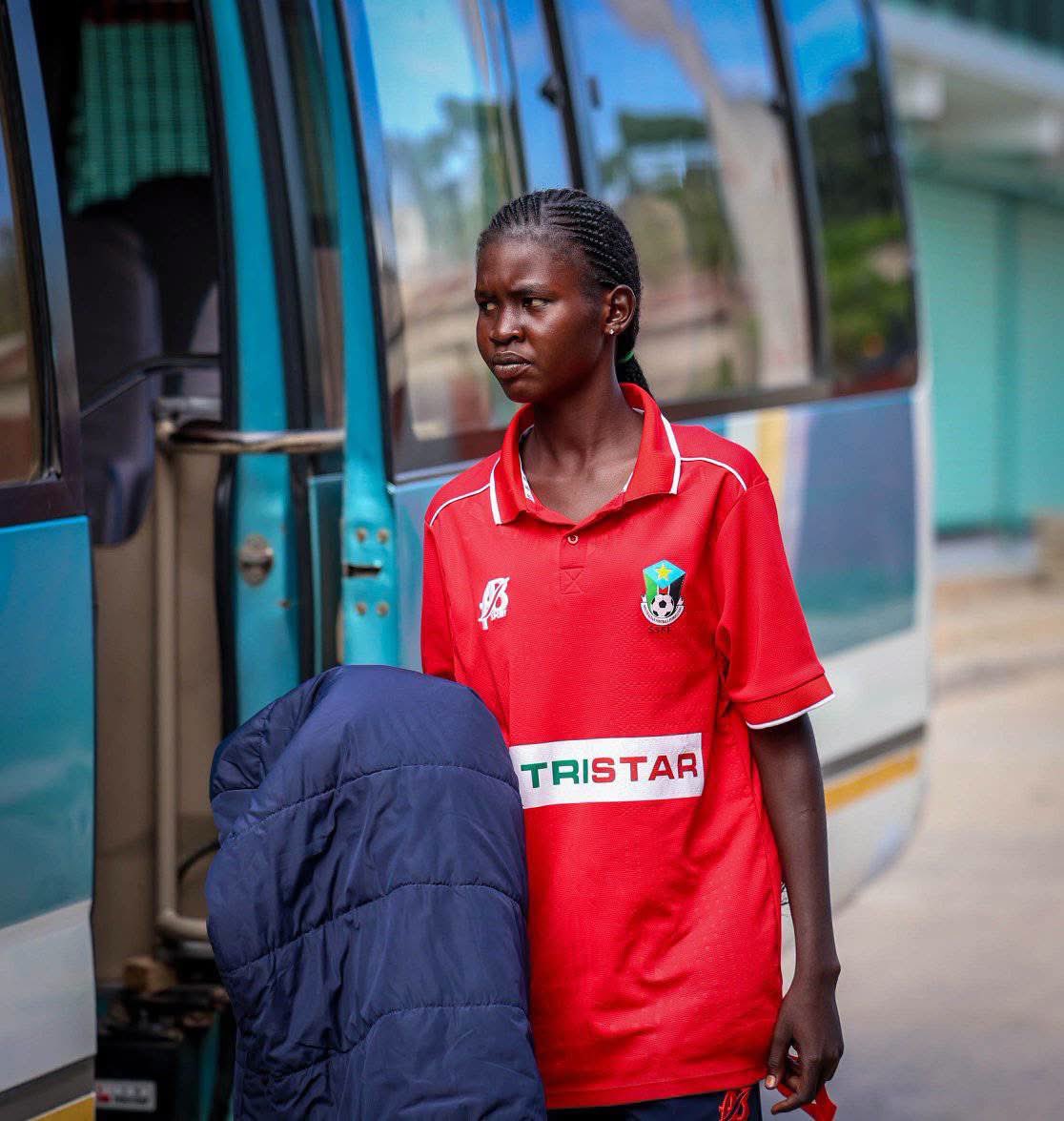 junub90361's tweet photo. ARRIVAL | KMC STADIUM
The South Sudan U-17 Women’s National Team has arrived at KMC Stadium ahead of today’s CECAFA U-17 Women’s Championship third-place playoff against Kenya. 

The Junior Bright Starlets are focused and ready for the challenge.
#WomenFootball #JunubSportNetwork https://t.co/TgDGu0d1Gm