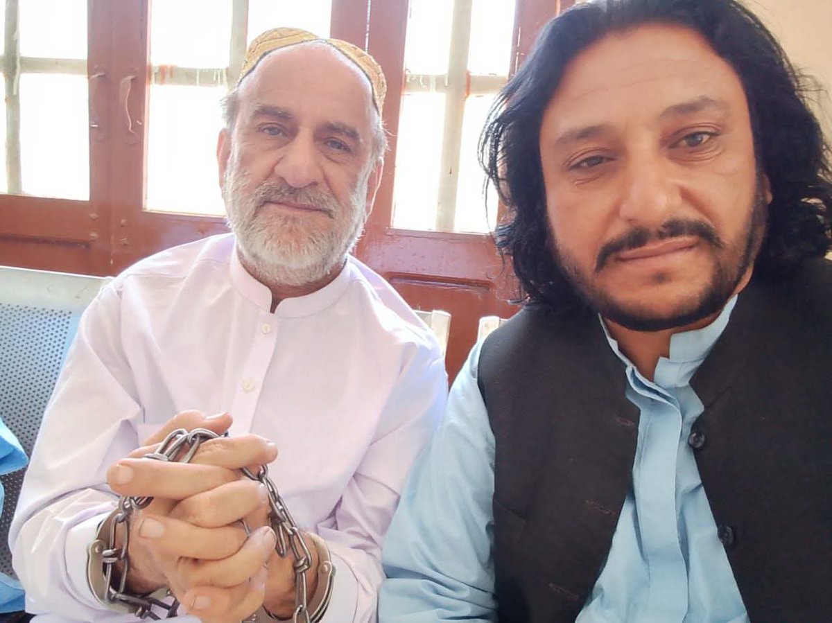 Areeba82's tweet photo. If Pakistan were a true federation, why do Baloch daughters &amp; Pashtun sons bleed for whispering 'peace'? Mahrang Baloch, Ali Wazir—these aren't traitors, they're the last beating hearts refusing silence while their nations are treated as conquered foes. 
@UMER https://t.co/tlwwF0g2xe