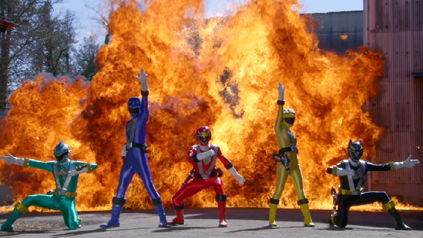 tdgsma63842's tweet photo. #特撮画像でボケて
科学戦隊ダイナマンごっこ https://t.co/qhsaLo2xDm