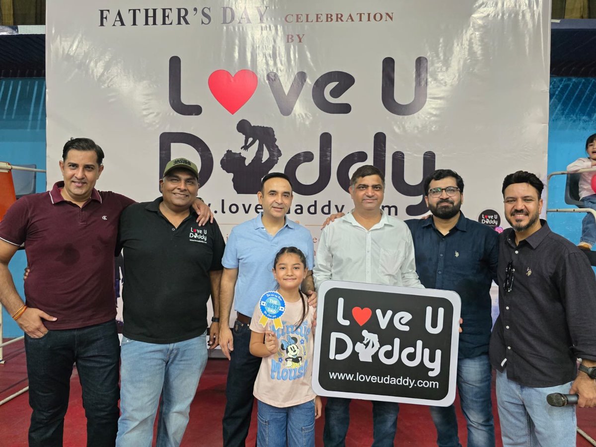 TheAmitLakhani's tweet photo. Spent this Sunday morning celebrating Father's Day with some incredible kids and passionate child rights activists. This was a wonderful initiative by @loveu_daddy to pay gratitude to the boundless love and silent sacrifice our fathers make for us and also to spread awareness on parental alienation and need for shared parenting laws.
It was an absolute experience of activities, badminton matches, meeting up with people and a lot of laughter. 
A day well spent 🙏
#HappyFathersDay 
#FathersDay