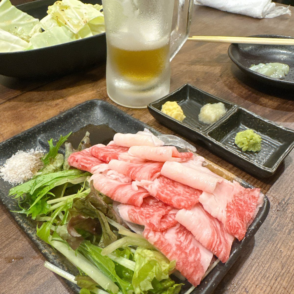 cii1215098's tweet photo. お酒を飲みにきています🍷
コウネのお刺身おいしい🤤
#エオルゼア飲酒部 https://t.co/XDZbu2ucNs