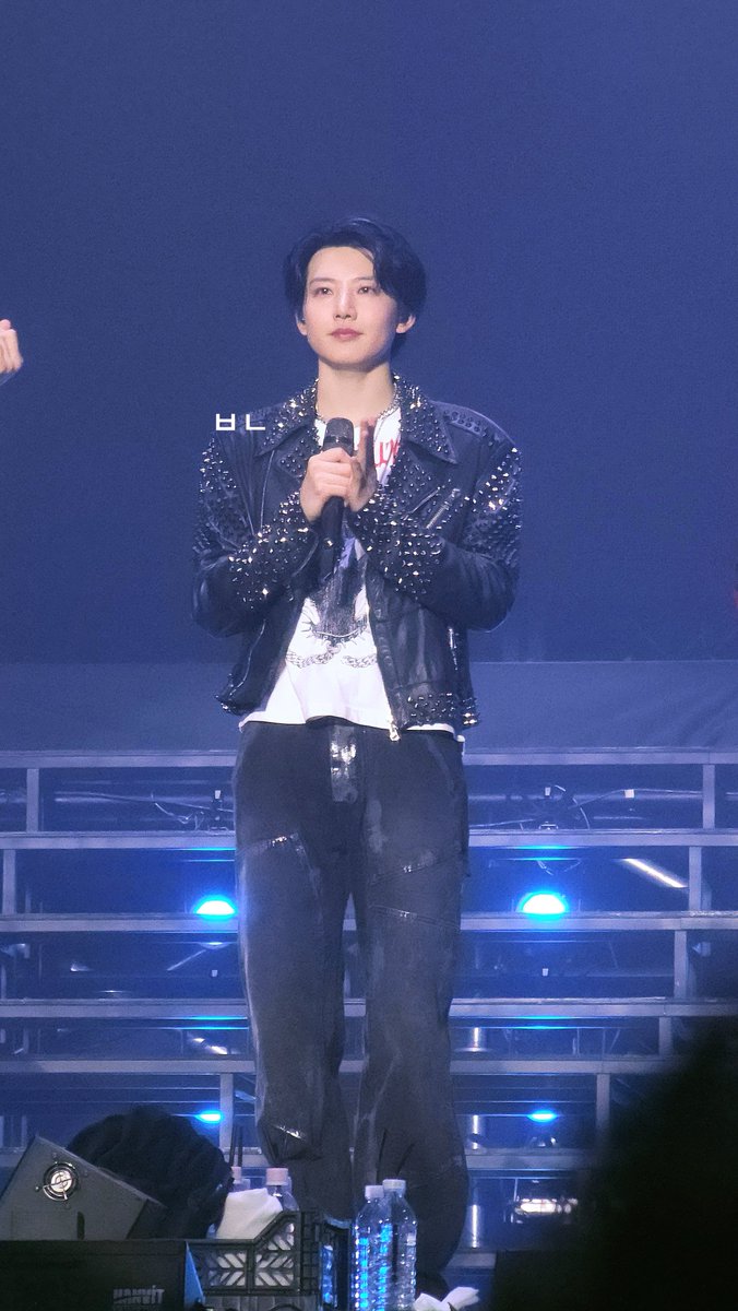 KyuuNinee_09's tweet photo. 260621 NEW WAV

ㅠㅠㅠ😢 준규야 영원히 행복하세요🫳🏻💧

#준규 #JUNKYU  #ジュンギュ
#트레저 #TREASURE https://t.co/SdrAAUNZye