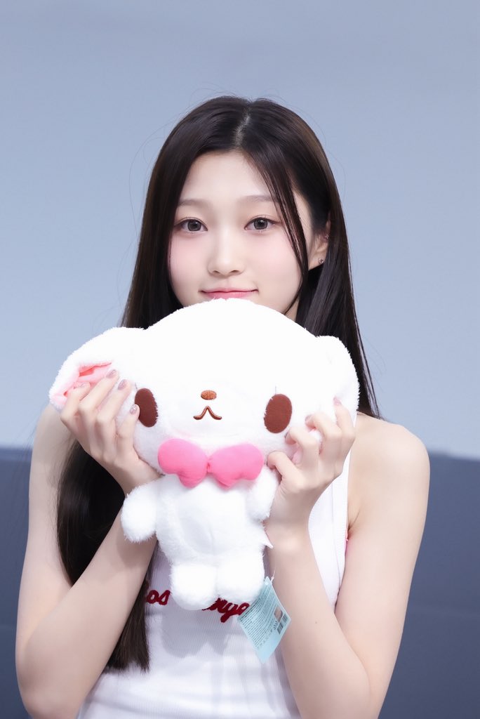 roguri09's tweet photo. 260619 위드뮤 대면

#USPEER #유스피어 #ROA https://t.co/Nfh8Zkq2a0
