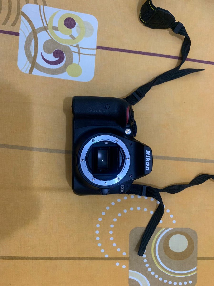 Rpr28974Pr's tweet photo. #wts 
Nikon D3400 
❌ No minus, No lecet, aktif semua, dan mulus banget
✅ dapat semua yang di picture 1
*mau lihat hasilnya bisa DM aja!!!
jual cepat gais☺️
#jual #fyp 
#jualbeli https://t.co/dQ5mHVFwFI