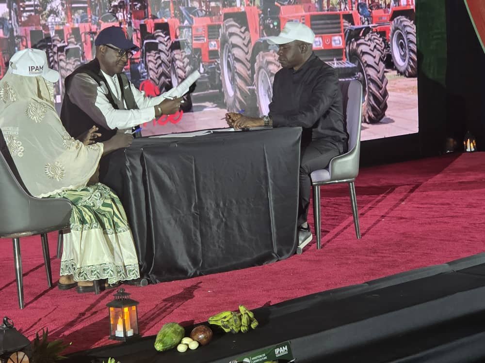 CreditRural's tweet photo. Financement agricole en Guinée : Le CRG prend la tête du dispositif financier de l’Initiative Présidentielle 

https://t.co/qGJW7vx8CY https://t.co/9SnxZjxu8B