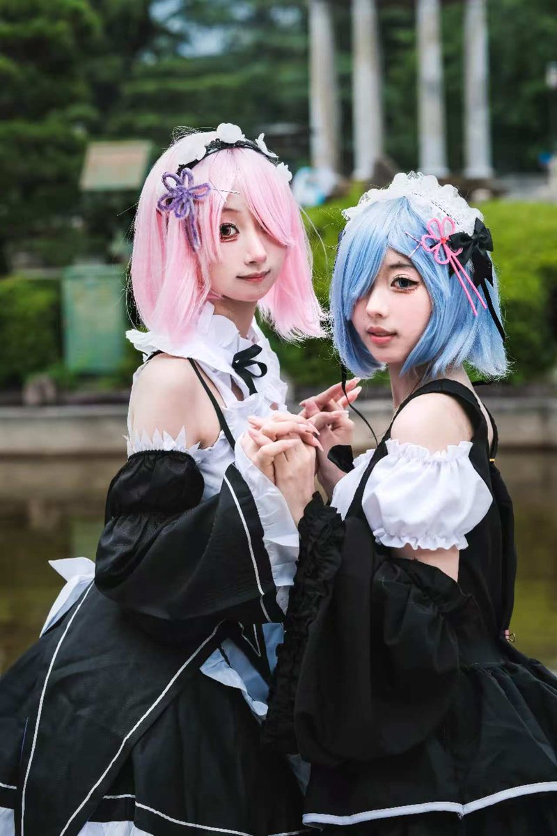 trenchcat339's tweet photo. Re:ゼロから始める異世界生活

双子のメイド ラム / レム

coser（ラム)：@Siyou_051109 
coser（レム)：@chanmiaaa3 

撮影ありがとうございました！

#リゼロ #ラム #レム #コスプレ #アロフェス https://t.co/nHs5fri1Kk