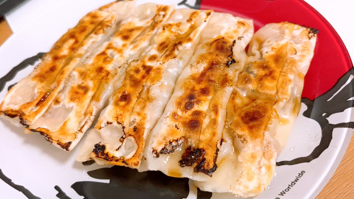 JamKli's tweet photo. 棒餃子って皮見つけてやってみた( 'ω' )🥟 https://t.co/ZU4oarD2OY