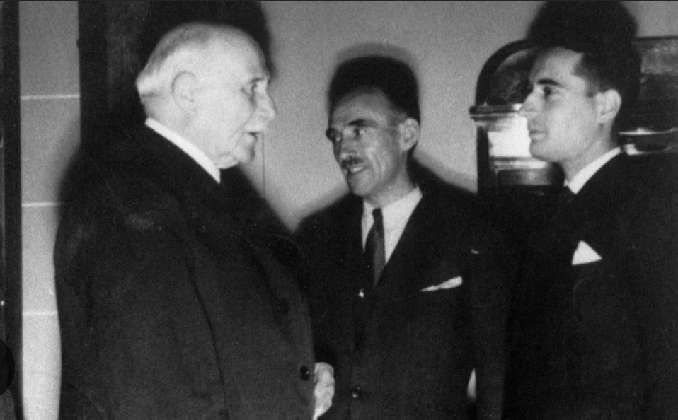 Oxitan30's tweet photo. Le RN et Reconquête ne sont pas les bienvenus à la panthéonisation de Marc Bloch..

Le Panthéon sert d'outil politique pour exclure et diviser les français.

C'est minable. 

Les communistes se sont alliés au nazi, les socialistes ont collaboré. 

On oublie pas. https://t.co/t3eqxJ279y