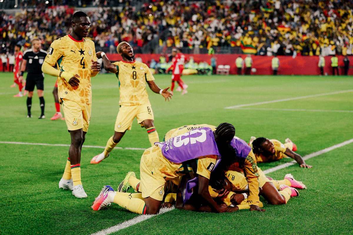 TouchlineX's tweet photo. 🚨🗣️ Sam George (Ghanaian Member of Parliament):

"Tell England we are coming . We are coming." https://t.co/xPbIZxRmdB