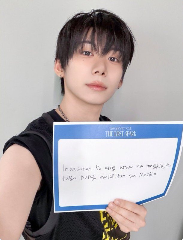 zariniella's tweet photo. ito na ngaaa, tatabihan ka na ajdkqoqkdlf https://t.co/0q1vkH9nUj