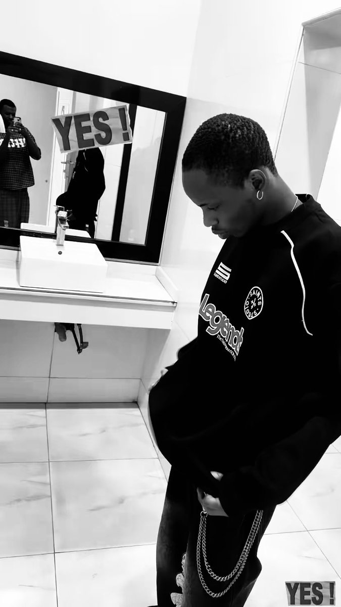 Lahtiph's tweet photo. Me I no Dey fight for number one, pay me my money one by one $$$ 🥀🎙️🍷

#viral #fypppppppppppppppppppppppppppppppppppppppppppppppppppppppppppppppppppppp #fyp #lahtiph https://t.co/GJDgcXPuBh