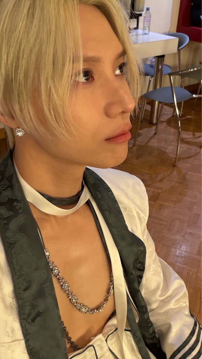 metaemorphic's tweet photo. Every single time we’re graced by a new photo of Taemin, I am left stunned by his angelic gorgeousness https://t.co/BZNl2puZ2E