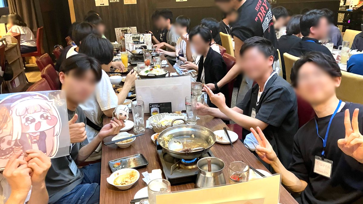 fu_frhythm's tweet photo. ◇QUaver×FRhythm交流会◇

6月20日に、QUaverとFRhythmで交流会を実施！
交流会には両サークルのOBの方々も来ていただき、天神のラウンドワンとGiGOに別れて一緒に音ゲーしたり話をした後ご飯へ！
両サークルで交流が出来た良い機会となりました✨️
ありがとうございました！！

#福岡大学サークル https://t.co/ngzsPG3nCI