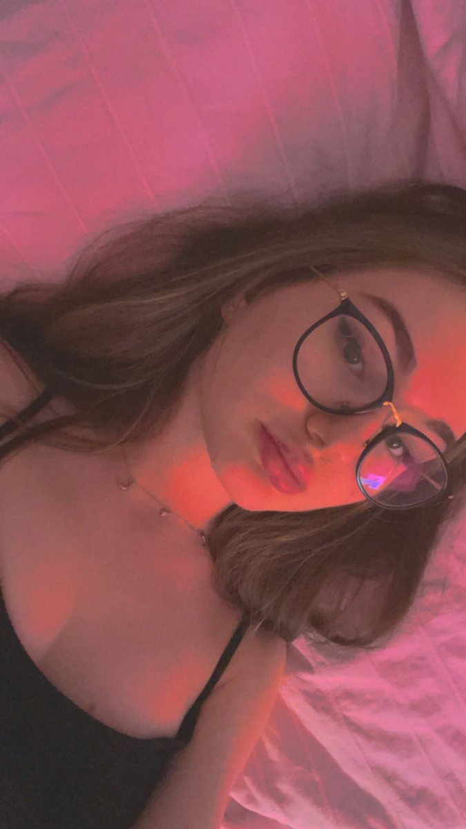 Amelia42850's tweet photo. Ask for menu daddy's, meetup available hit me up with your zip code if you’re down 🥰 https://t.co/iDjVD4i9L2