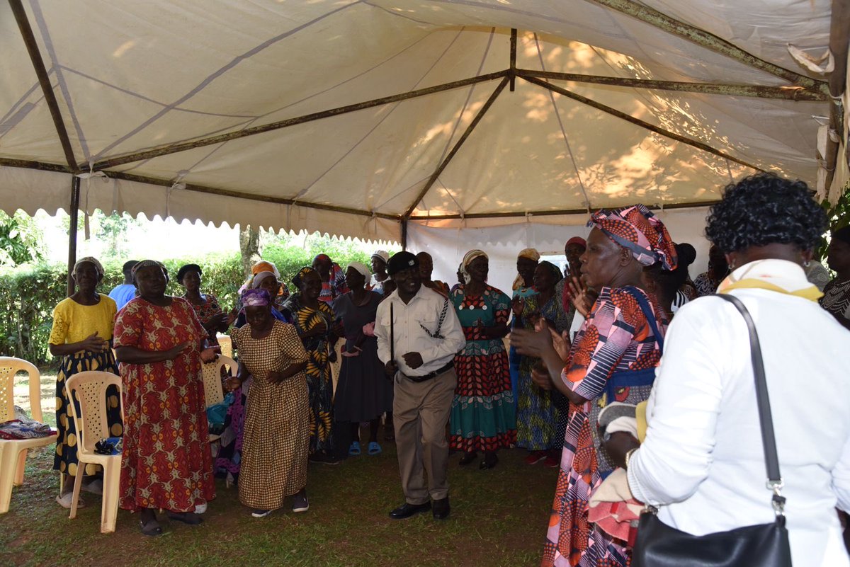 FinlandinKenya's tweet photo. Fantastic news from Siaya County @of_siaya! Our partnership on land and succession justice is delivering real impact 💥. Through @TIKenya, widows have secured land ownership—protecting livelihoods and empowering vulnerable women 🚺📜🪏🌽 https://t.co/3d9JQh4fjt