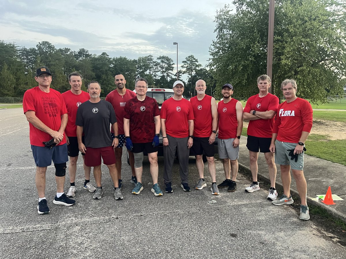 Gamecock_Matt97's tweet photo. The #F3MidlandsTour convoy rolled into the friendly confines of @F3Jumanji this AM to workout w/ #TheHerd. Guest-Q & top pax on the @F3LexSC “My Pleasure” leaderboard Breaker!Breaker! delivered a solid beatdown& inspiring devo!
Great #2ndF afterwards with #ParkingLotCoffeeteria. https://t.co/O4UZMkA5bS
