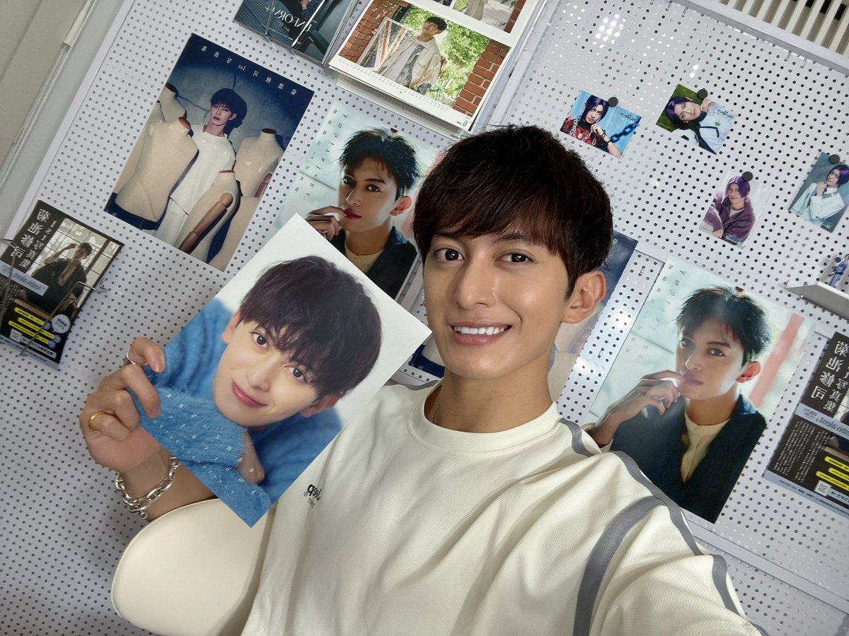 kutisyu's tweet photo. FC配信、「しゅーじの秘密基地」
#3 見てくれた方ありがとー！！！

楽しい時間はあっという間ッ💡
写真集の話もブルステの話もできて、
ハッピー！！！

皆さん、
おやすみなさい💤

#しゅーじ基地 https://t.co/9eYp3szAm2