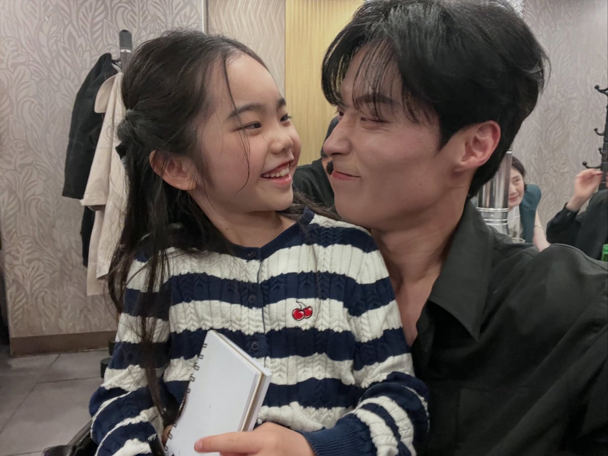 forhnjun's tweet photo. him wanting to be a girl dad just makes so much sense to me https://t.co/M7aYT3NeCw