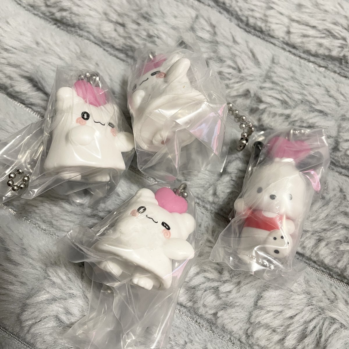vvsssssv's tweet photo. サンリオ キャラクターズ おみみでぶらりん マスコット みみハート コレクション　交換

譲　はなまるおばけ×3、ポチャッコ

求　ポムポムプリン　シナモロール　マイメロディ

交換可能な方いらっしゃいましたらお気軽にリプ、dmお待ちしてます🌷 https://t.co/XSgbnauXxX