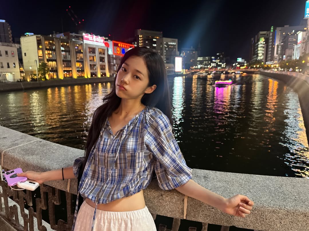 ofYoonseo's tweet photo. remembering how bright and sunny those days were makes me want to book a flight back immediately. definitely missing it a little extra today . ˖𓂃 𖹭 https://t.co/7IsMdRkc4C