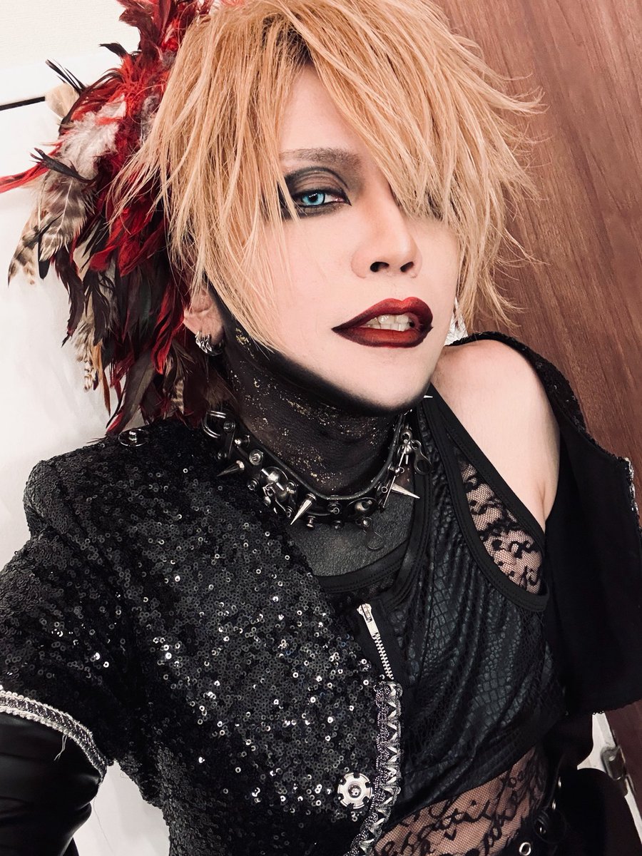 XNVL_70's tweet photo. アゲアゲ⤴️⤴️

字が綺麗！！！

ビバラッシュ10周年おめでとうでした㊗️

Λとお祝いできてとっても『幸』でした！

ありがと⤴️⤴️ https://t.co/nxaZNFUmlA