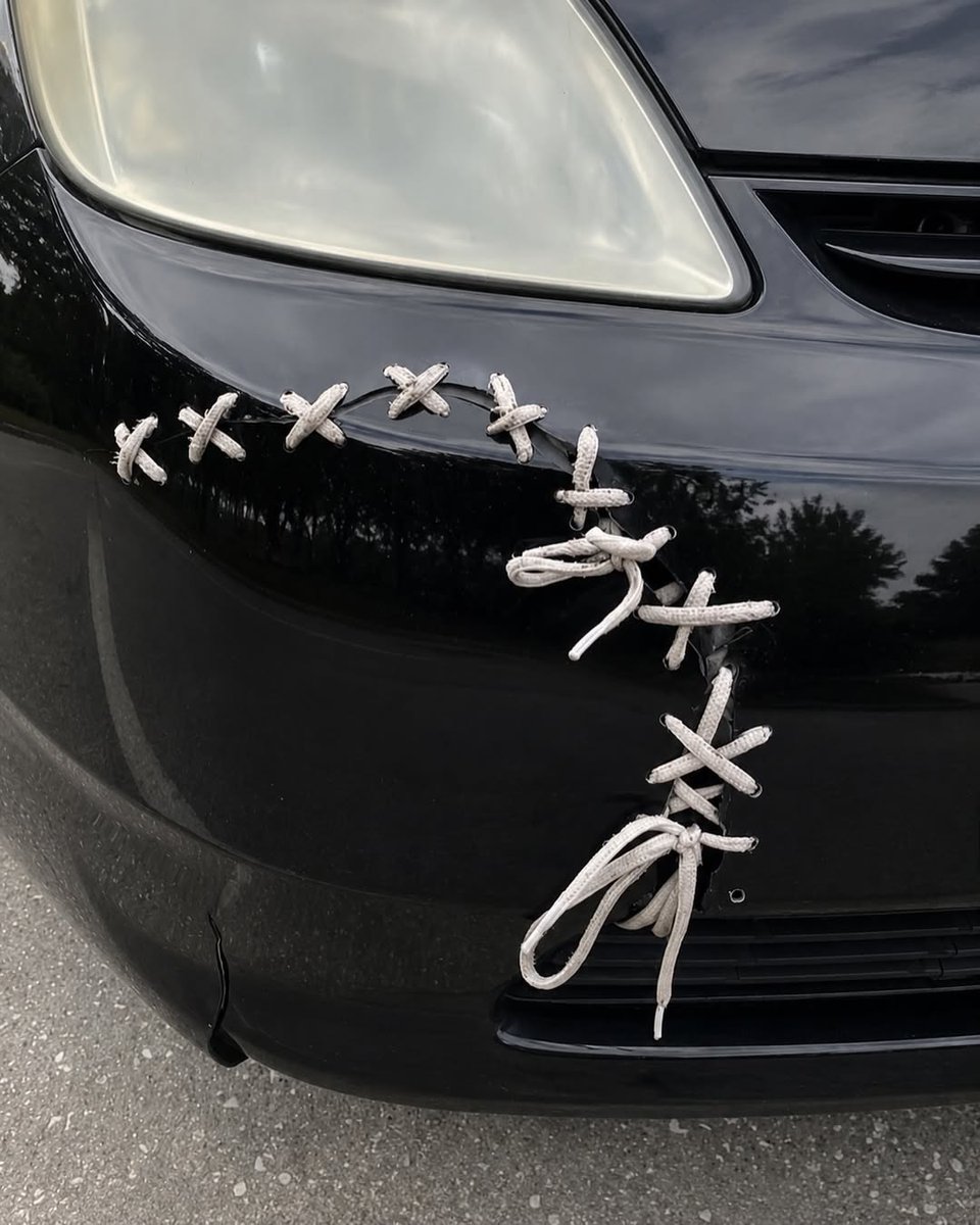 WilJay_1's tweet photo. This unique repair technique is taking over car culture.. https://t.co/pHW9G1kcX7
