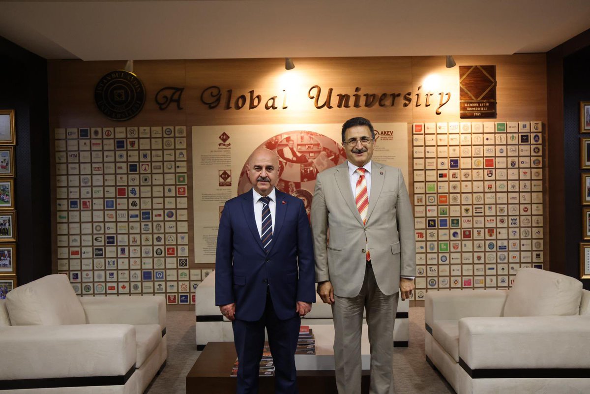 ihaydin's tweet photo. Düzce Üniversitesi Rektörü Sayın Prof. Dr. Nedim Sözbir’i üniversitemizde ağırlamaktan memnuniyet duydum.

Gerçekleştirdiğimiz görüşmede yükseköğretimde kalite güvencesi, araştırma ve geliştirme faaliyetleri, üniversite-sanayi iş birlikleri ile kurumlarımız arasında geliştirilebilecek ortak çalışma alanları üzerine verimli değerlendirmelerde bulunduk.

Üniversitelerimizin sahip olduğu bilgi birikimi ve deneyimin paylaşılmasının, yükseköğretim sistemimizin gelişimine önemli katkılar sağlayacağına inanıyorum.

Nazik ziyaretleri ve değerli görüşleri için Sayın Rektör Prof. Dr. Nedim Sözbir’e teşekkür ediyor, çalışmalarında başarılar diliyorum.

#İstanbulAydınÜniversitesi #DüzceÜniversitesi #Yükseköğretim #AkademikİşBirliği #KaliteGüvencesi #ÜniversitelerArasıİşBirliği #Akademi