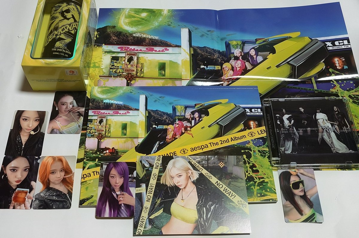 maco0809's tweet photo. LEMONADE🍋開封〜🎵
CAN Ver.冬子がきて嬉しいし、どれもめちゃくちゃ凝ってて可愛い！
#aespa https://t.co/Weej8Ykrm6
