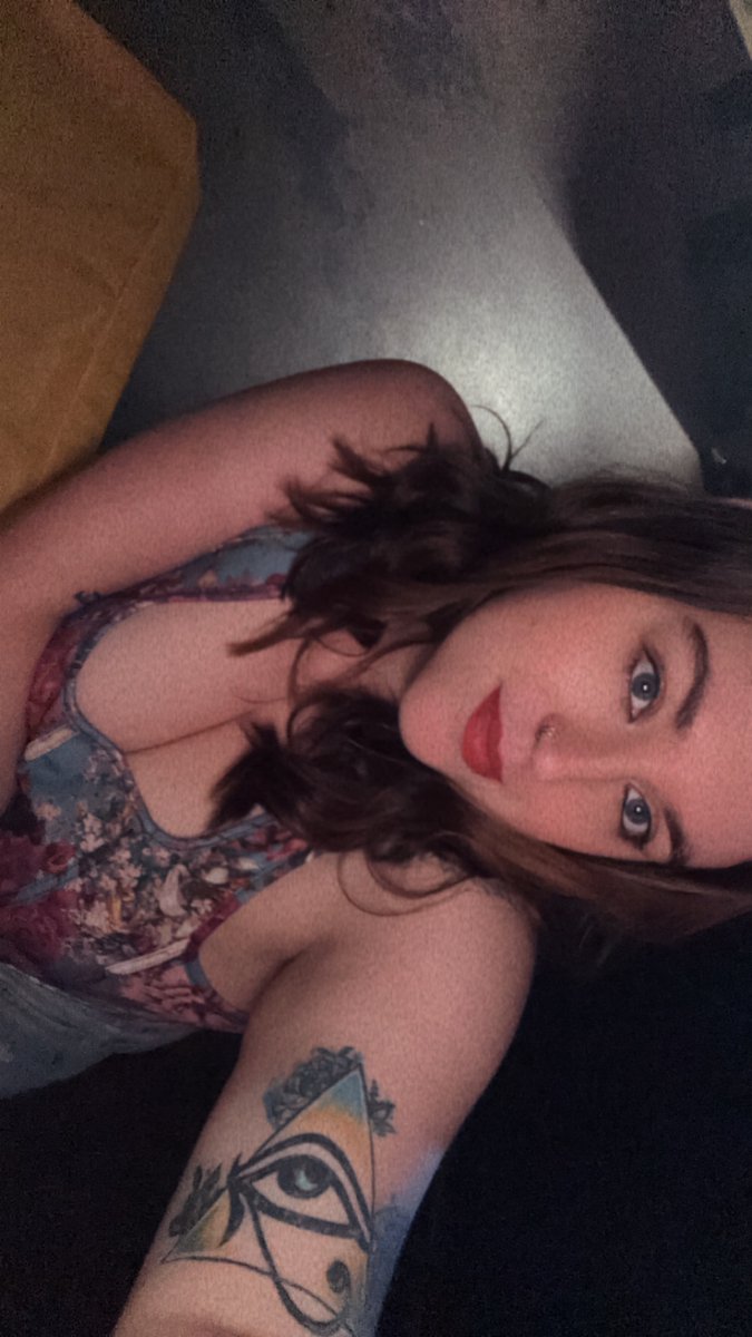 sdanielle01's tweet photo. It’s been awhile 🫶 https://t.co/Guusg3xK3a