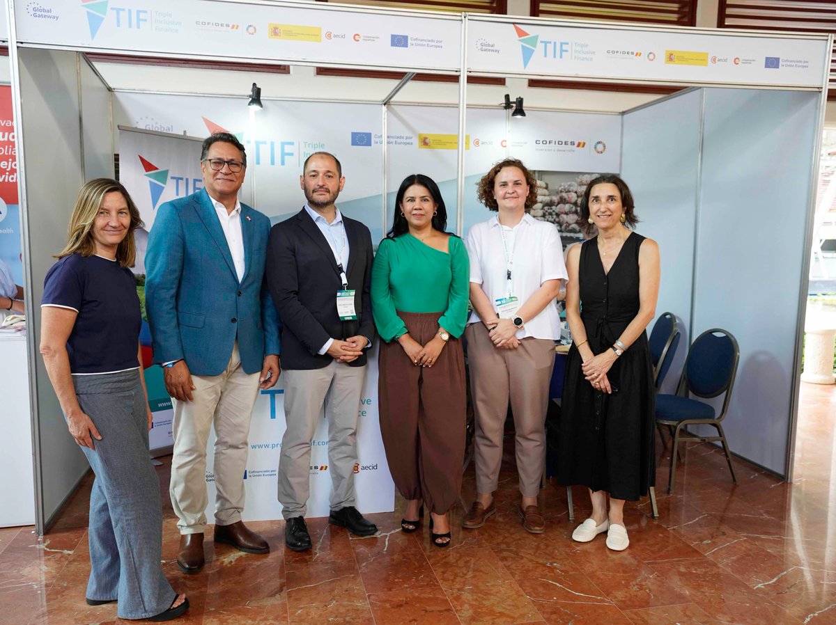 COFIDES's tweet photo. 🌎 Las finanzas inclusivas, motor para el desarrollo de América Latina y el Caribe

COFIDES ha participado en la XII Conferencia Centroamericana y del Caribe de Microfinanzas, organizada por @Redcamif1 y #REDOMIF, uno de los principales foros del sector en la región. #ProgramaTIF https://t.co/vlNeFxilzd