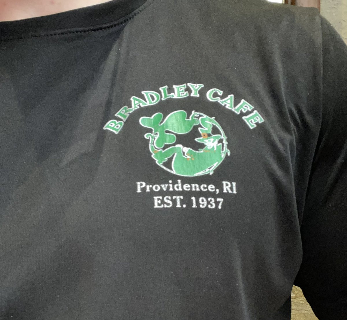 CHHoodlum's tweet photo. Just had someone in Rome ask me where the cafe on my shirt was located. Is The Hoodlum becoming an international fashion icon?
I will say they were very confused when I responded “Providence, Rhode Island.” Long live The Cafe. #thecafe #Brads https://t.co/0ymbL7S3bT