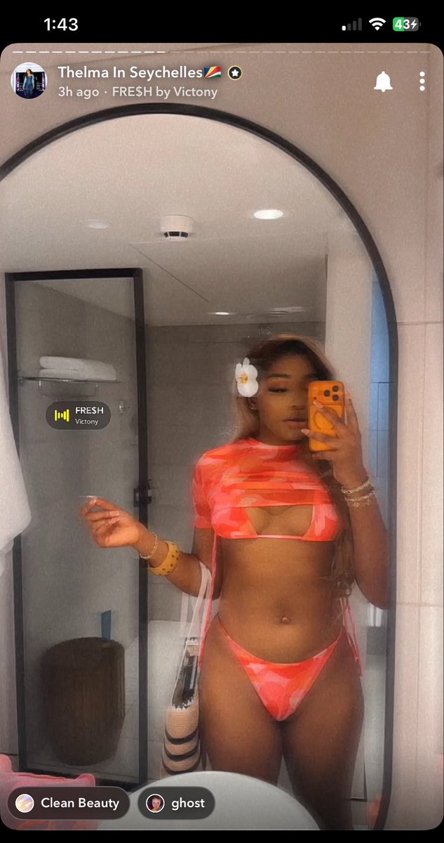 Itunue28's tweet photo. Body is what ? 🤭

Happy birthday in advance 🥰 @thereal_thelmaa https://t.co/Wxn1aYJwkr