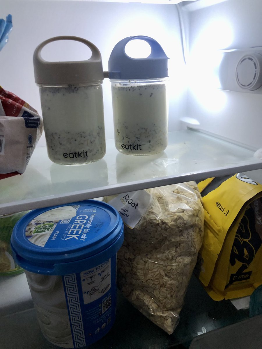 YoelGinting02's tweet photo. Prep meal oatnight duluu💪💪
#oatnight https://t.co/WSChyCxgns