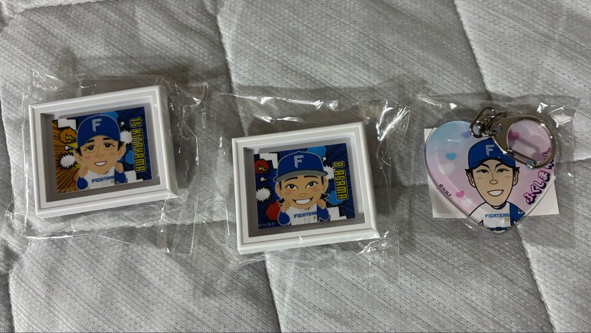 rtsan25's tweet photo. ファイターズ交換 買取

譲 画像のもの  

求 同異種 4 上川畑 または買取 写真1枚目1つ200円(2つ目以降100円)写真２枚目1つ300円(2つ目以降150円)

7月1日、10、11、25現地にて手渡し又は郵送
検索からでもお気軽にお声掛けください！

 #ファイターズ交換  #日ハム  #lovefighters https://t.co/ntSClaKR0d