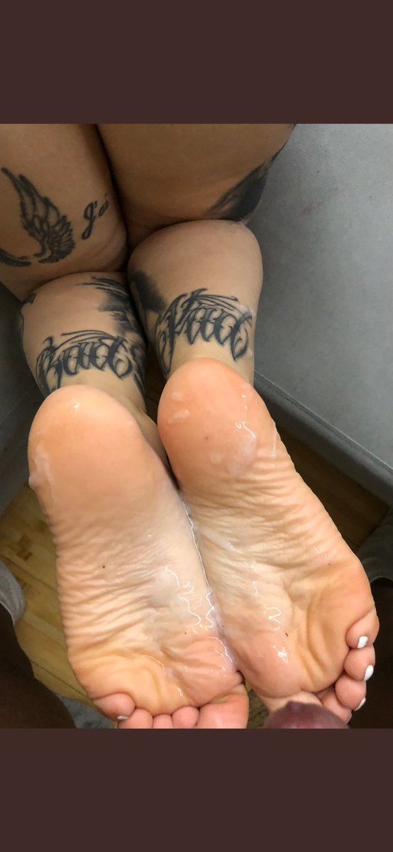 euro_pleasure's tweet photo. FROM FRANCE 🇫🇷

PERFECT FEET FOR GREAT CUMSHOTS
👇FOR MORE 👇 
@ShayShayBaby07 🇫🇷🥵💦

#feet #frenchfeet #cumsoles #cumfeet #messycum #cumshots #fj #feetfetısh 
#footsession #pieds #soles #softsoles #feetcontent 

@feetpromopage @rt_feet_domina 
@Brun0Parent @HOSoles @Rtpieds https://t.co/miPUG0gB8a