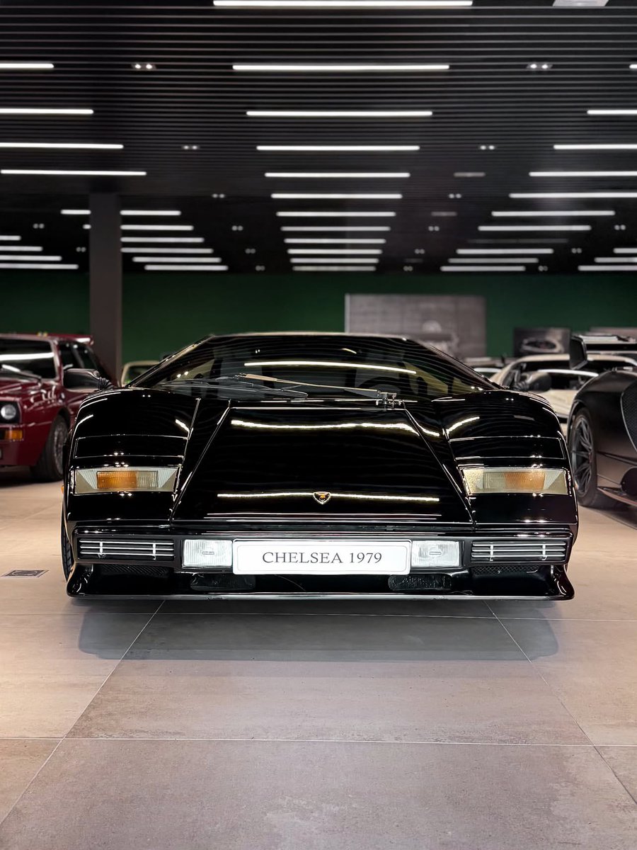 proxy63s's tweet photo. Lamborghini countach Lp400 s ? https://t.co/yOCXFdcN9C
